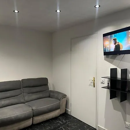 Entier- Netflix- Wifi * Ris-Orangis